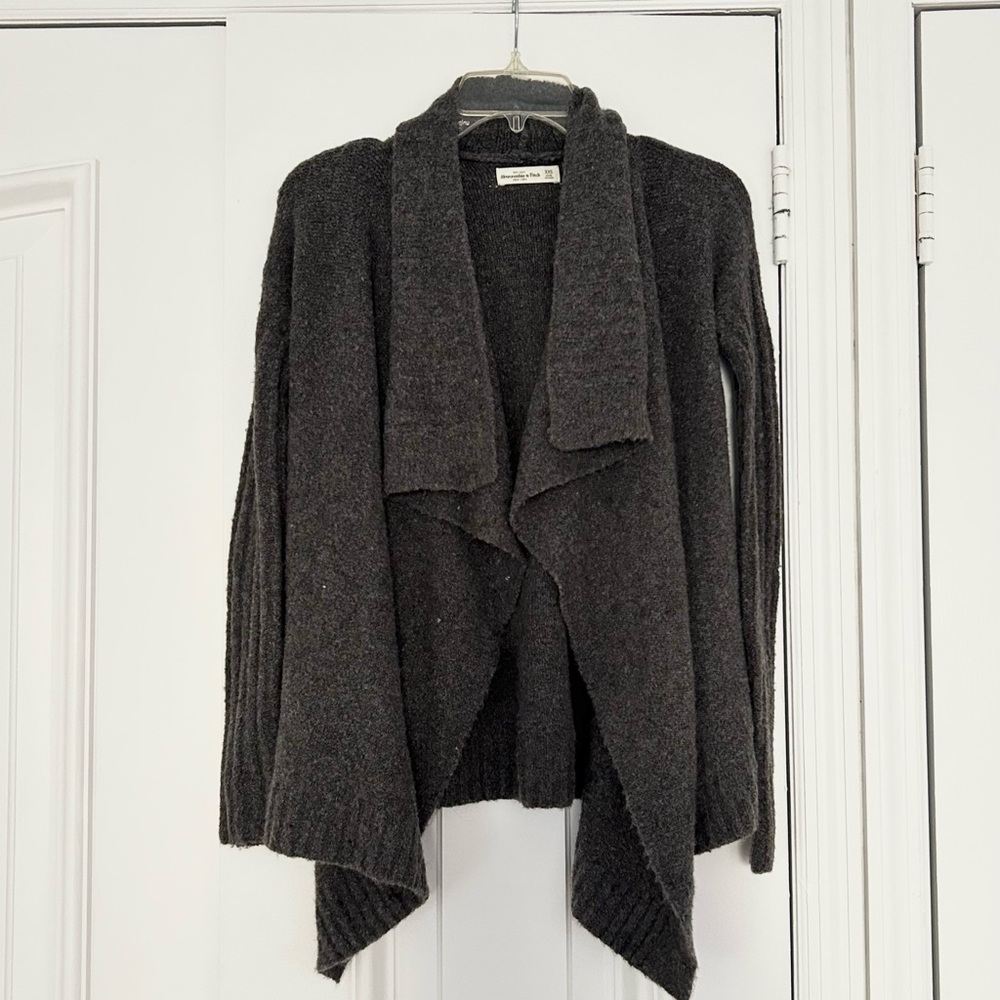 Abercrombie and Fitch Soft Gray Cardigan